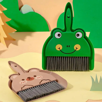 2Pcs/Set Small Broom Dustpan Set Cartoon Rabbit Bear Frog Pattern Keyboards Cleaning Mini Broom Dustpan Set