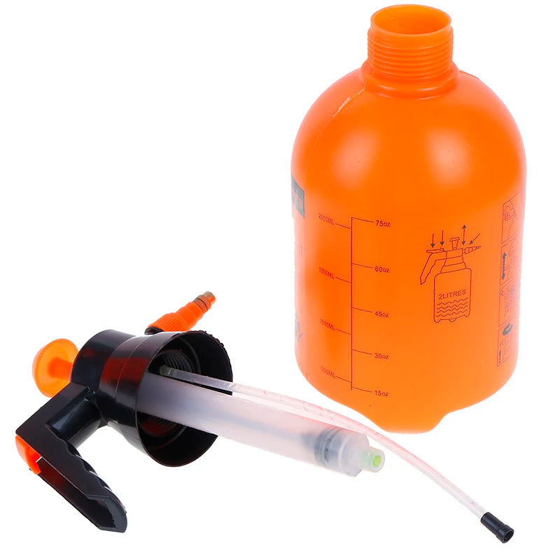 2/3L Portable Chemical Sprayer Pump Pressure Garden Water Spray Bottle Handheld Watering Kettle