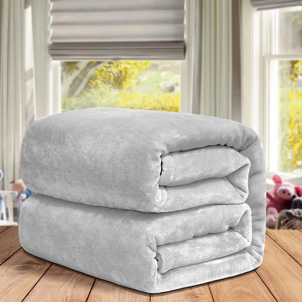 Bedding Fleece Blanket Queen Size Grey 300GSM Luxury Bed Blanket Anti-Static Fuzzy Soft Faux Fur Blanket Microfiber Throw