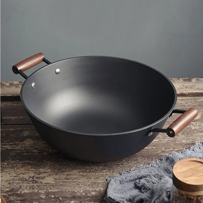 Old-fashioned Handmade Cast Iron Pot Kitchen Non-coated Thickened Woks Induction Cooker Universal Stew Pots Enamel Pot Cookware