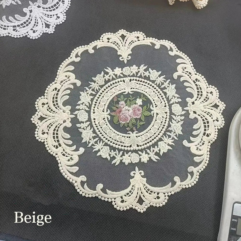 Retro Lace Placemats Handmade Embroidered Table Lace Tablecloth Pastoral Coaster Mat European Bedside Table Placemat Exquisite