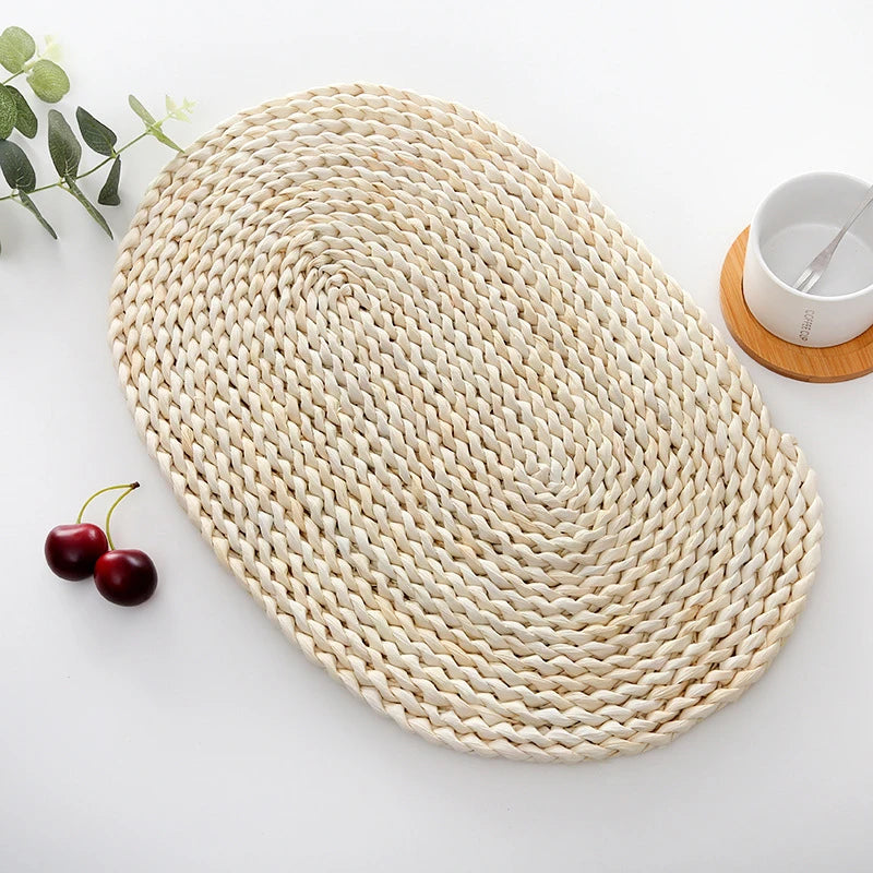 1Pcs round Natural Corn Wool Woven Placemat Heat-Resistant Thickened Insulation Casserole Tea Mat Kitchen Supplies