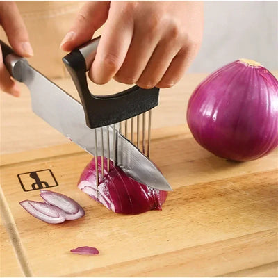 Food Slice Assistant Kitchen Cutting Tool Durable Onion Cutting Holder with Comfortable Handle Stainless Steel Onion Needle